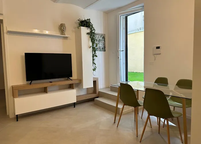Mono Apartments Aldini